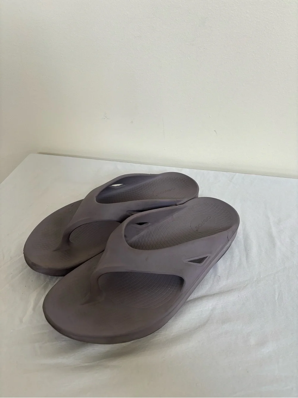 OOFOS OOriginal Recovery Sandals Slate Sz 10 Mens/ 12 Womens